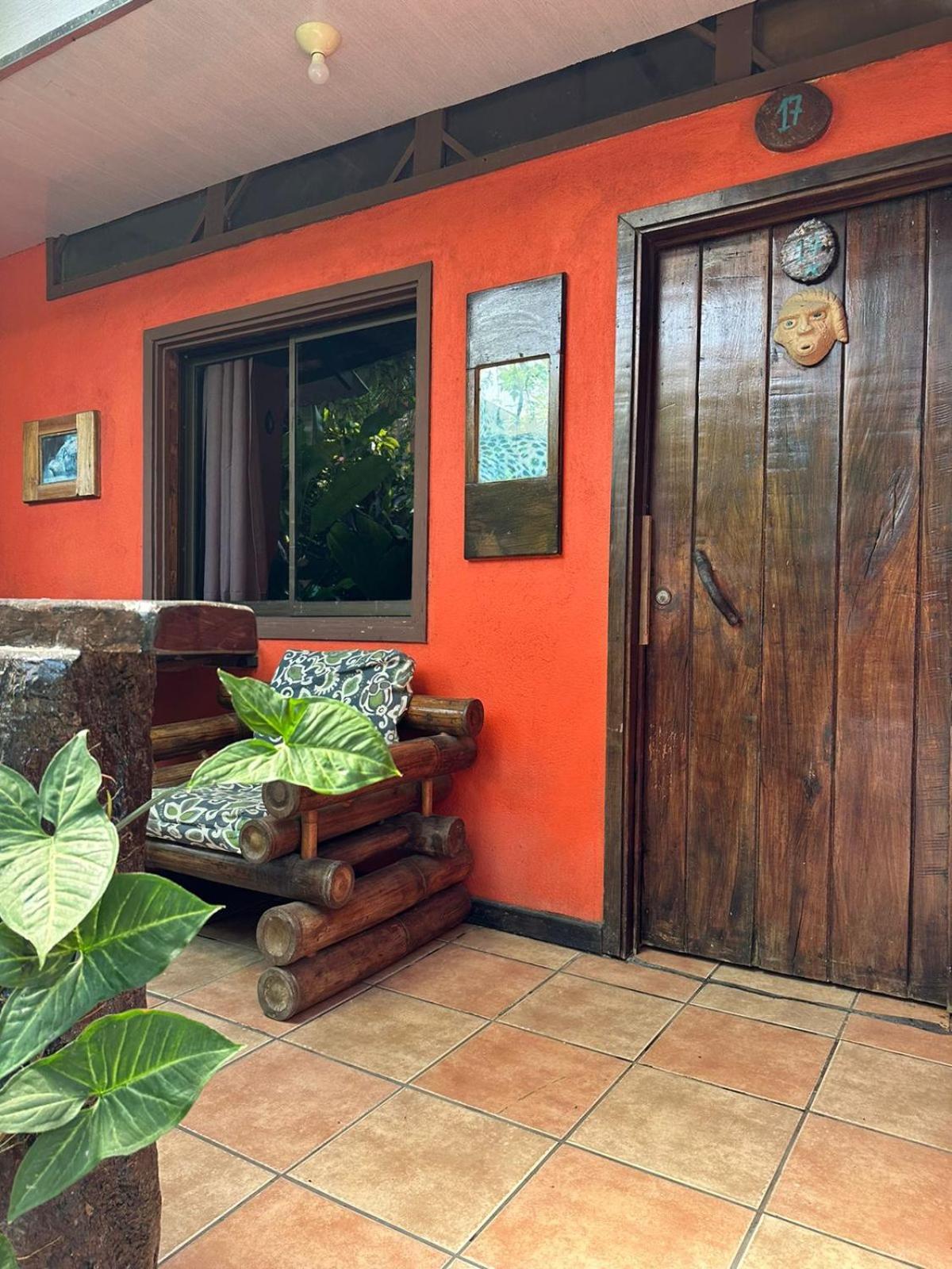 Playa Negra Brewing Beachfront Hotel Puerto Viejo de Talamanca Exterior photo